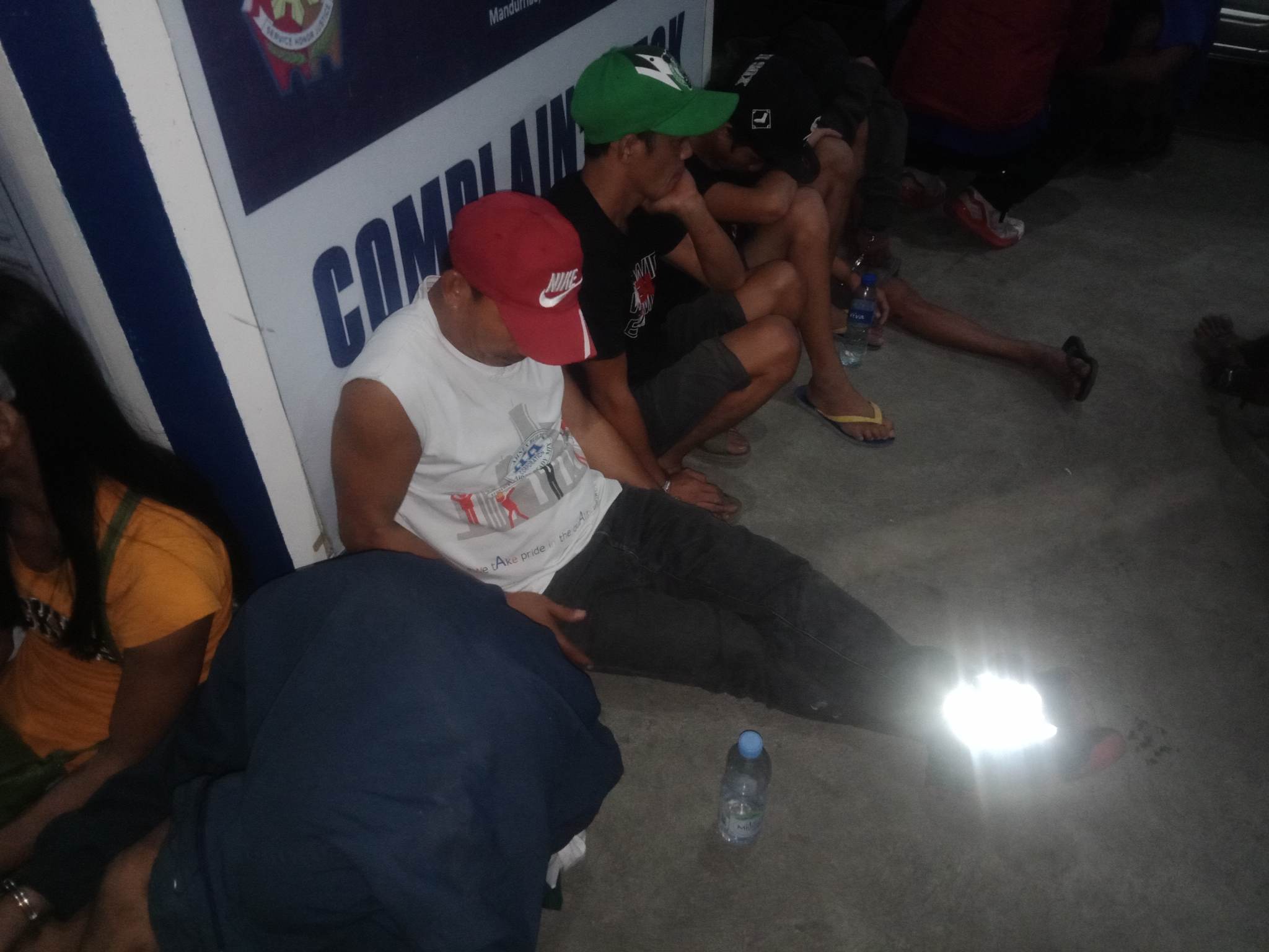 32 nadakpan sa drug buy bust operation sa Bakhaw, Mandurriao