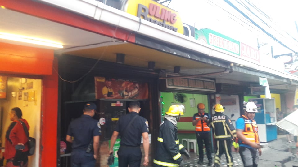 Ginalutuan sang lechon manok sa Luna Street, La Paz nasunog