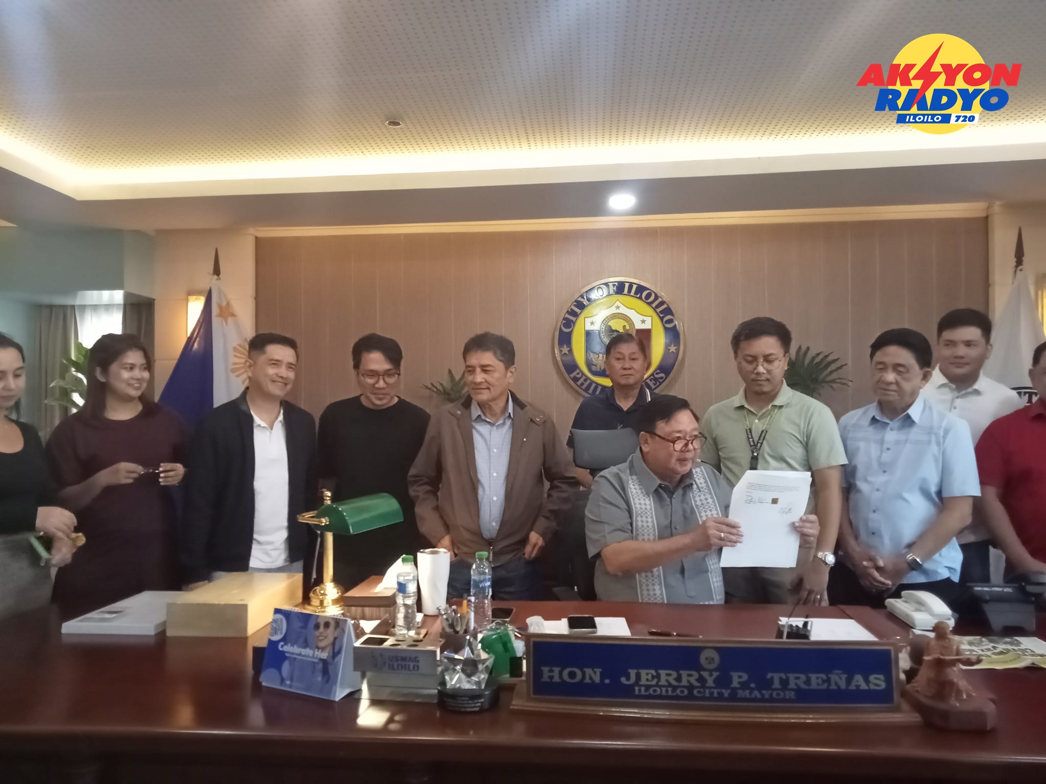 LOOK | Ginpirmahan ni Iloilo City Mayor Jerry Treñas ang enhanced LPTRP sang siyudad