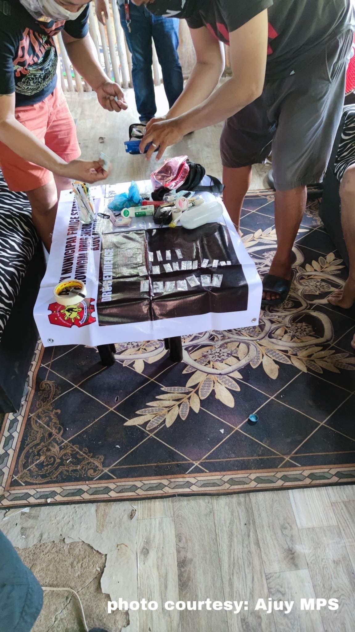 Masobra P100K nga balor sang illegal drugs na-recover sa drug buy bust operation sa Ajuy