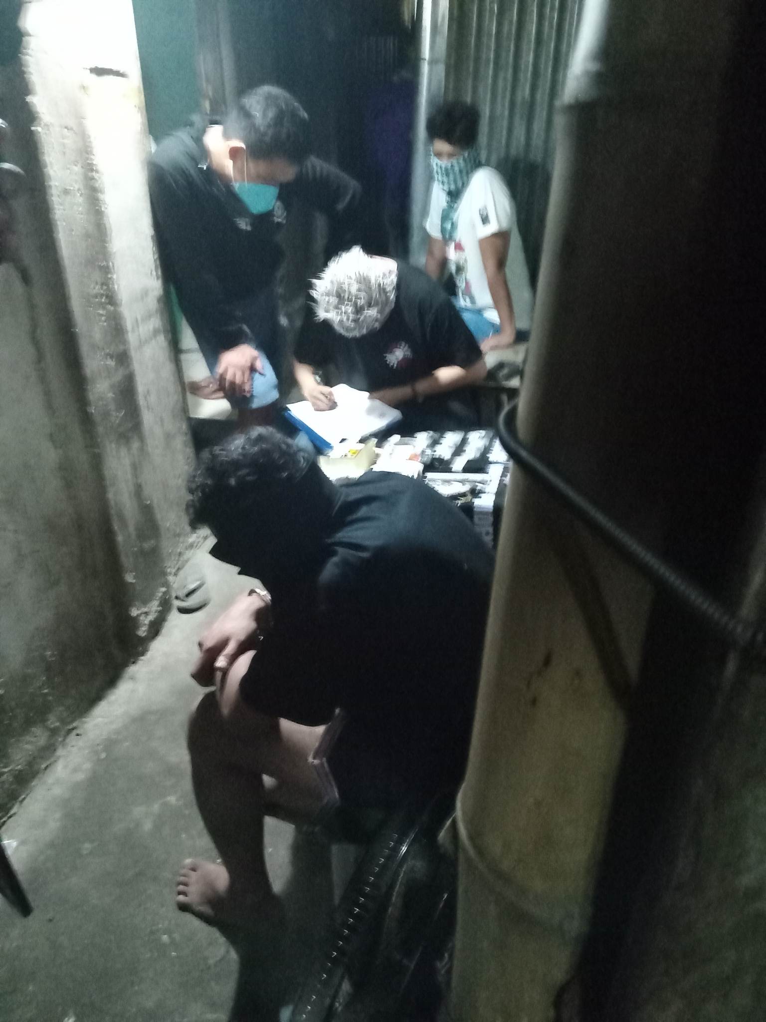 11 nadakpan sa raid sa Jaro