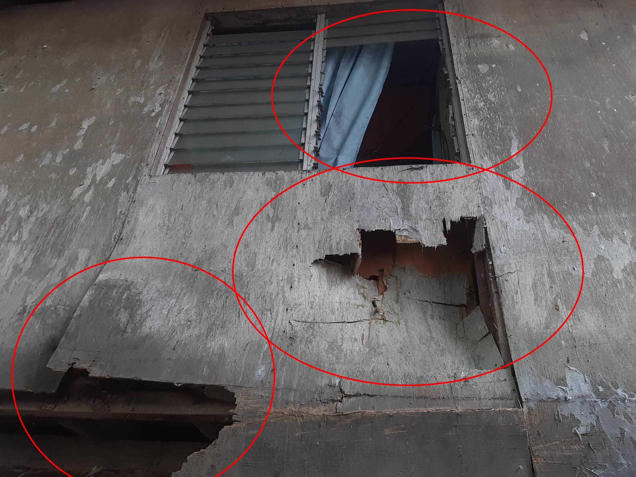 Balay sa Bakhaw, Mandurriao ginguba sang masobra 10 ka armado nga mga lalaki