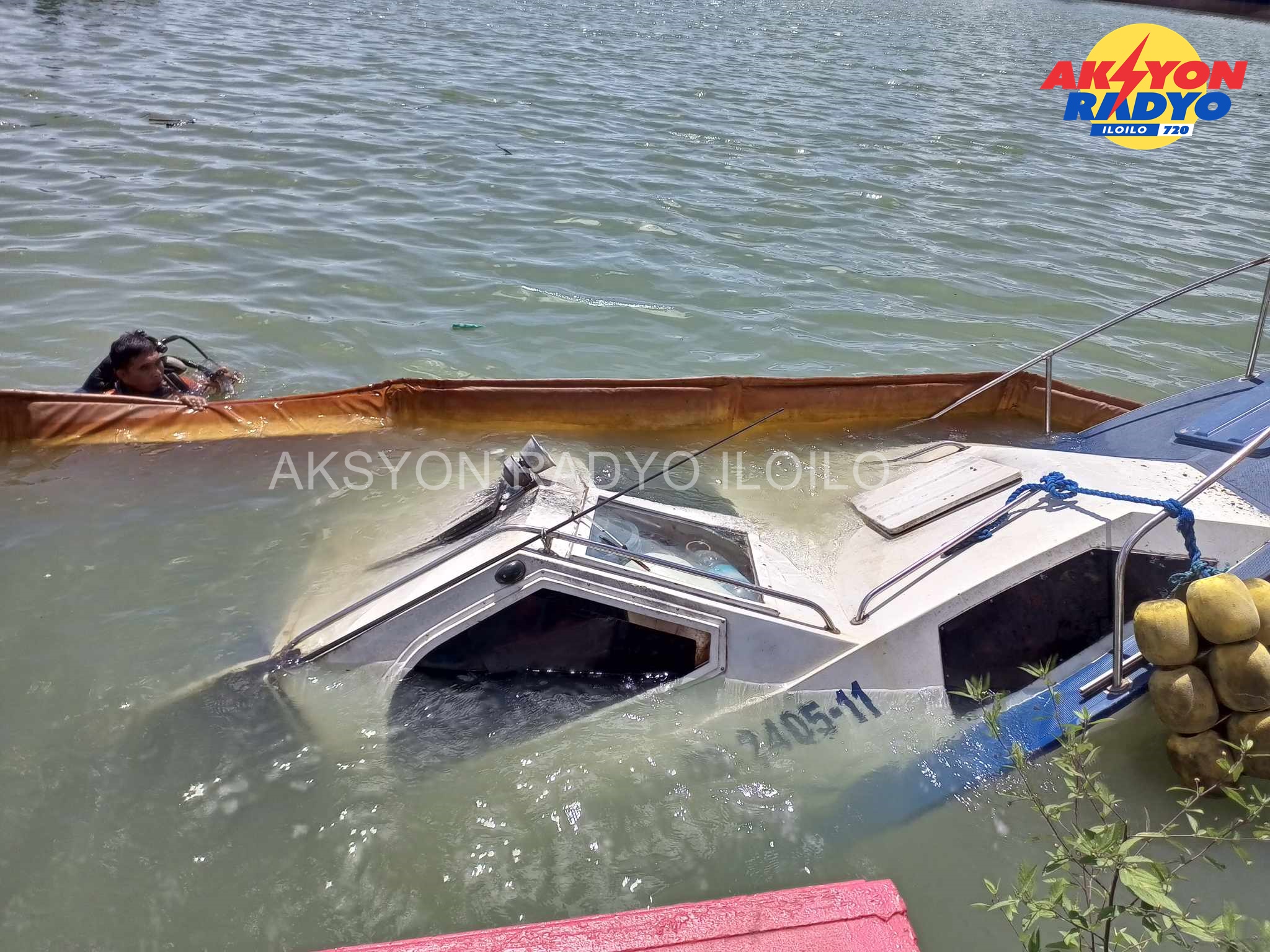 Patrol boat sang BFAR nga naka-angkorahe sa Iloilo River sa Muelle Loney area nagkapan