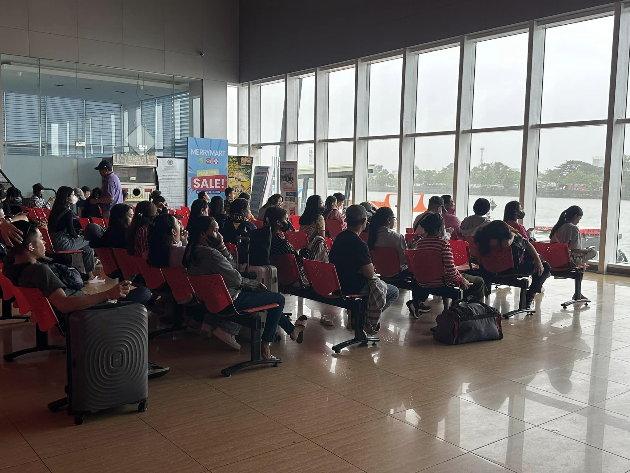 Biyahe sang fiber boats halin Iloilo City pa-Guimaras temporaryo nga gin-suspend tungod sang malain nga panahon