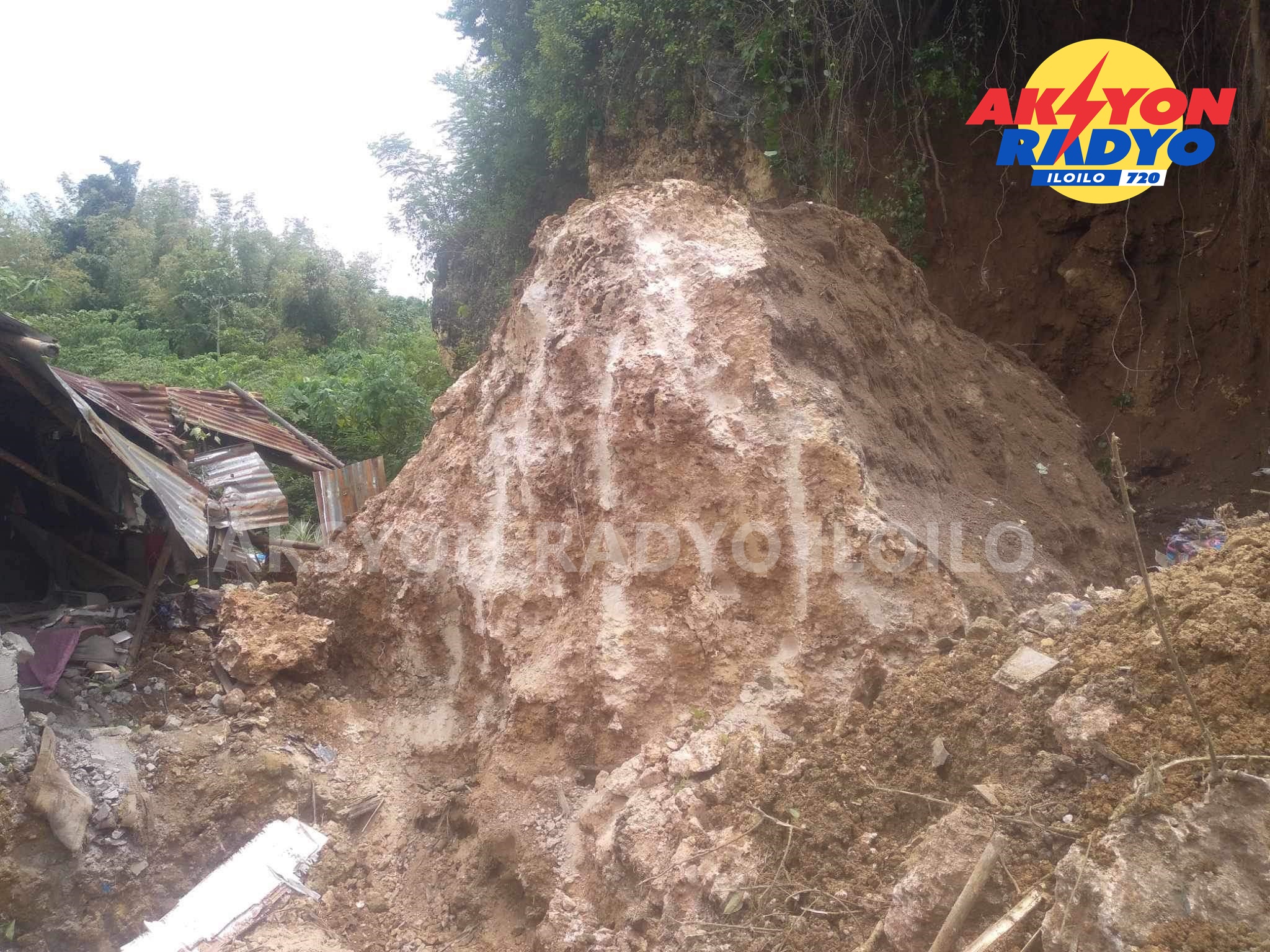 19 ANYOS NGA BABAYE PATAY SANG NATAMPUKAN SANG DAKU NGA BATO ANG KUSINA SANG ILA BALAY SA SULANGAN, DUMANGAS