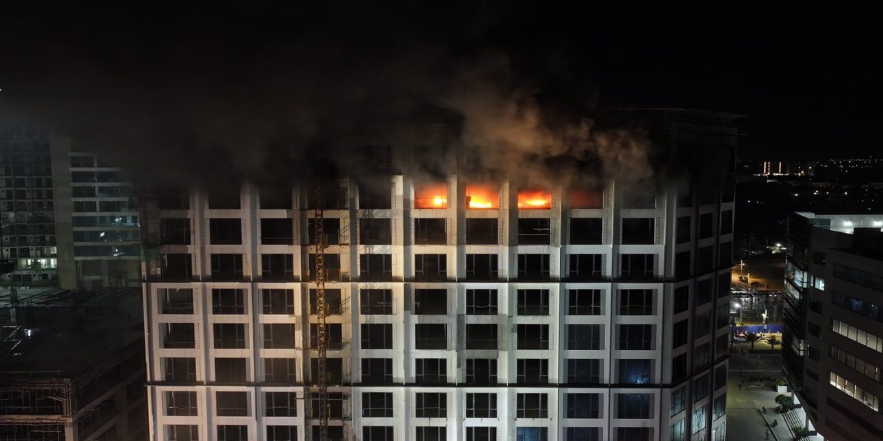 Portion sang ika-11 nga panalgan sang gina-construct nga building sa Megaworld, Mandurriao nasunog