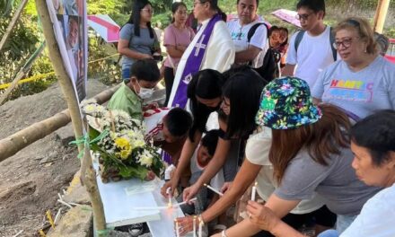 Nagkalain-lain nga grupo nag-upod sa misa kag candle lighting para sa mga biktima sang Ceres bus tragedy sa Hamtic, Antique