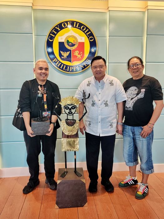 Desinyo sang trophy para sa Dinagyang 2024 “the tallest and one of the heaviest”