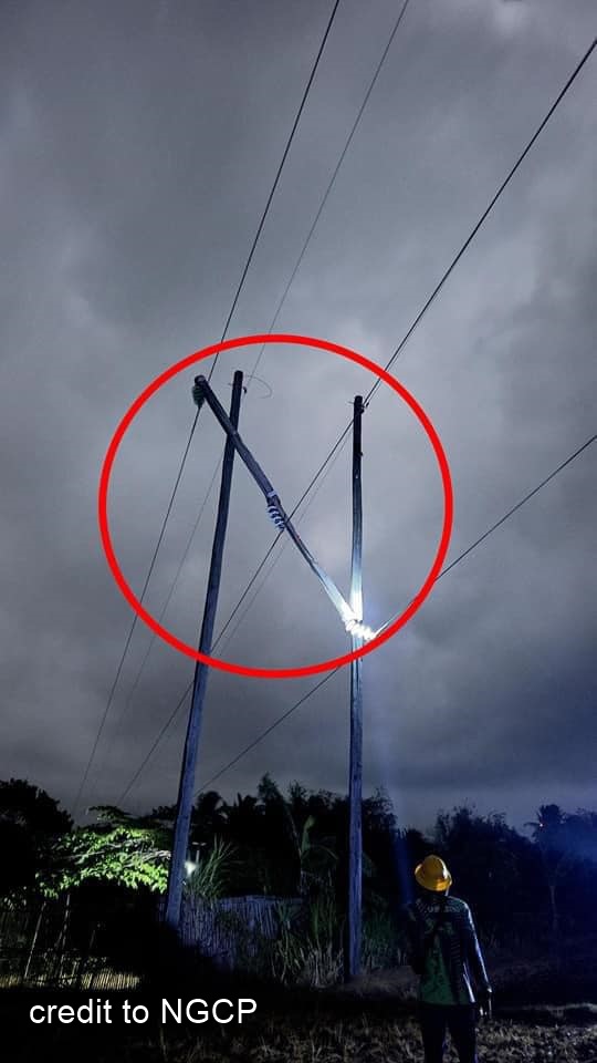 Pila ka porsyon sang siyudad sang Iloilo kag mga lugar nga sakop sang ILECO 1 naka-eksperyensya sang malawig nga brownout kagab-i