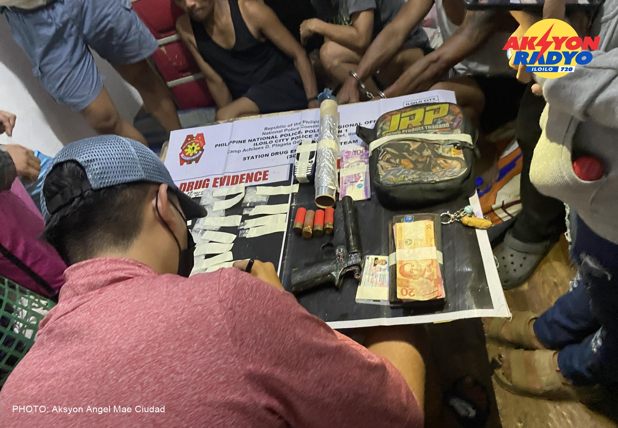 P1.4 million nga illegal drugs, 12-gauge shotgun, kag mga bala lakip sa mga na-recover sa drug buy bust sa City Proper
