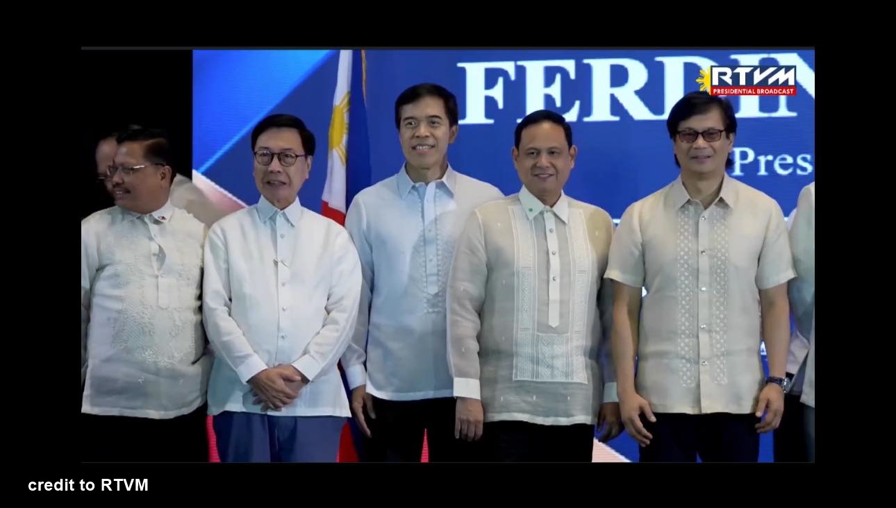 Iloilo Gov. Arthur Defensor, Jr. nagtambong sa oathtaking sang mga dugang nga opisyal sang Partido Federal ng Pilipinas sa Manila