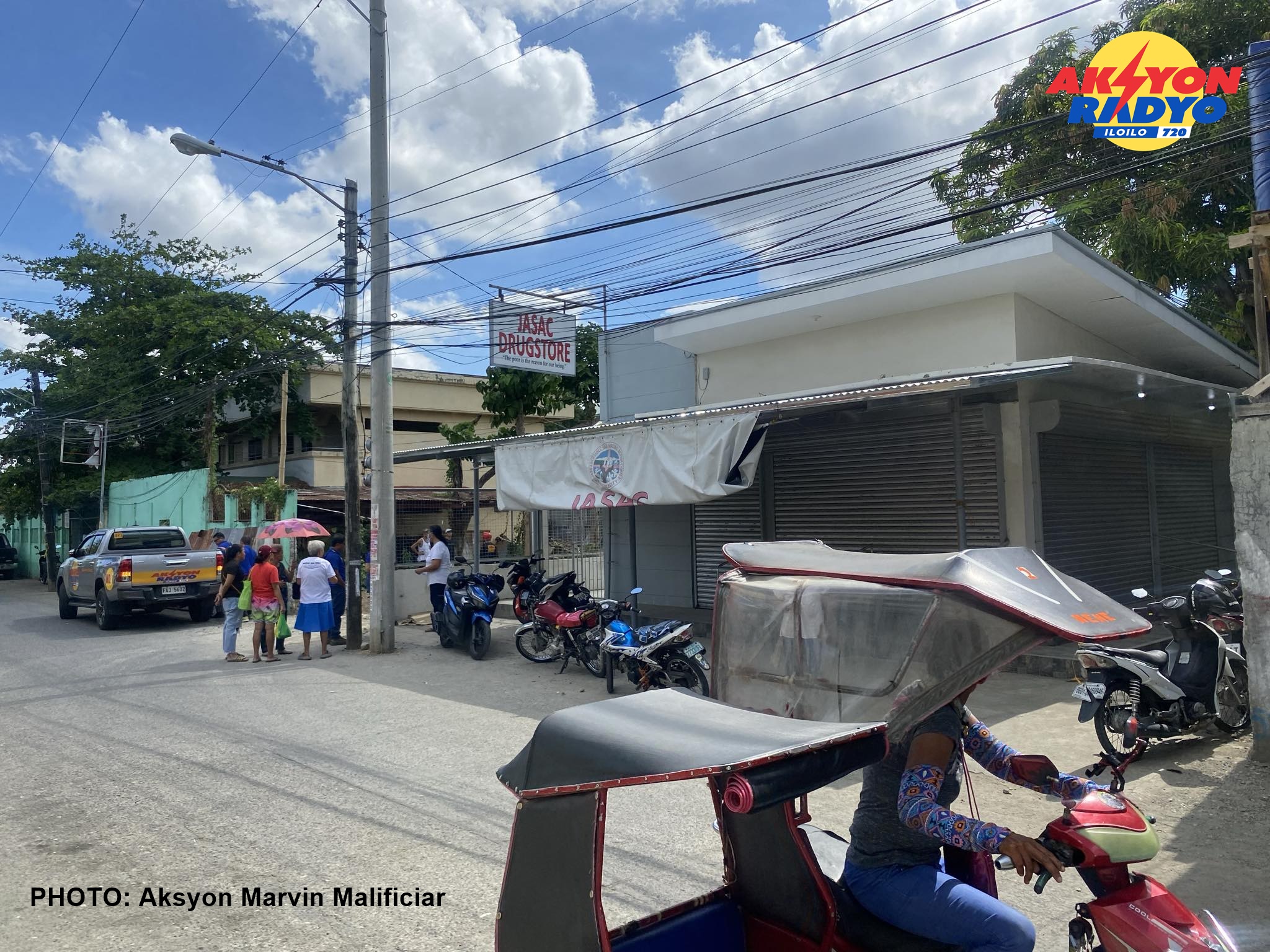 JASAC Drugstore sa Arevalo gin-ransack