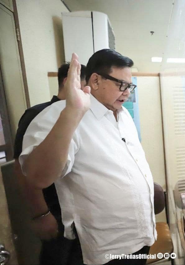 Iloilo City Mayor Jerry Treñas nag-file sang cyber libel complaint