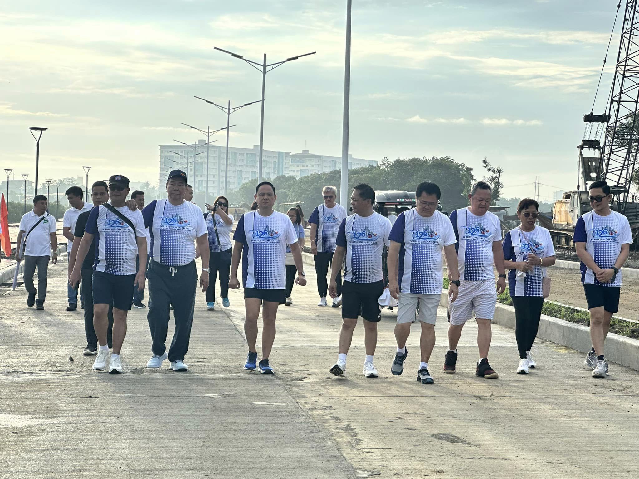 Partial opening sang Sunset Boulevard ginpangunahan nanday former Sen. Franklin Drilon kag Iloilo Gov. Arthur Defensor, Jr.