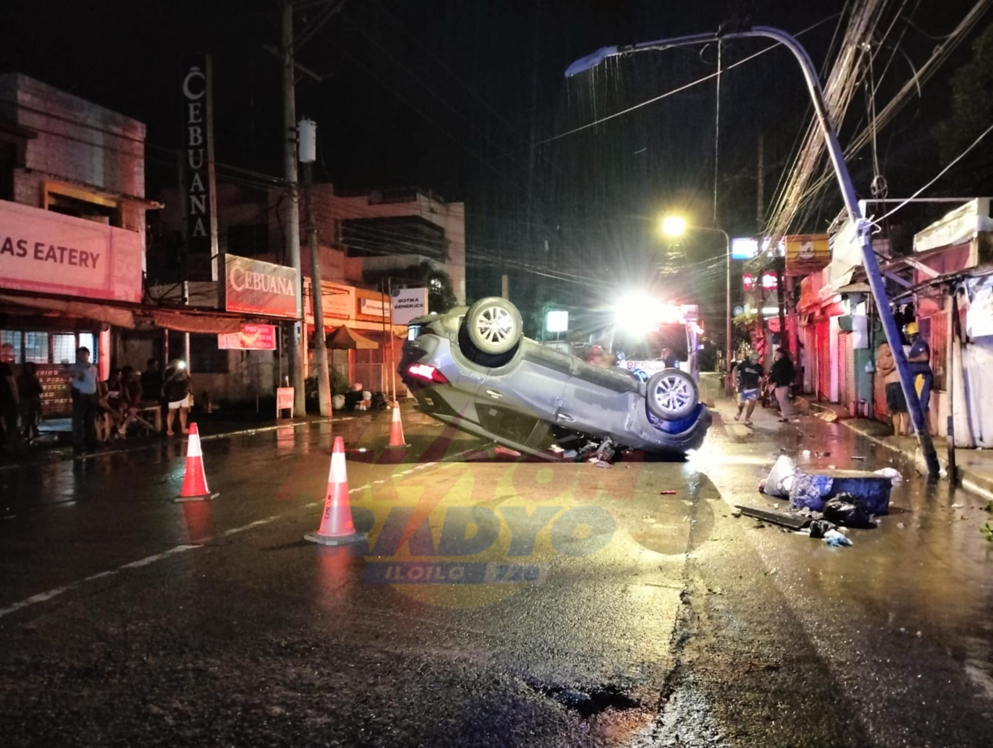 Awto nagkaya sang nakabunggo sa poste sa Mandurriao