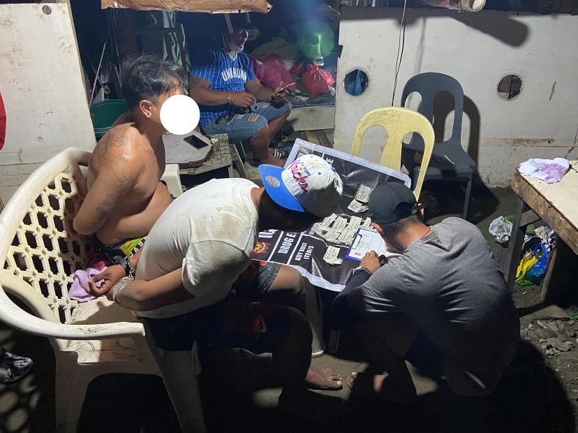 2 dakop, 2 nakapalagyo sa buy bust operation sa Molo