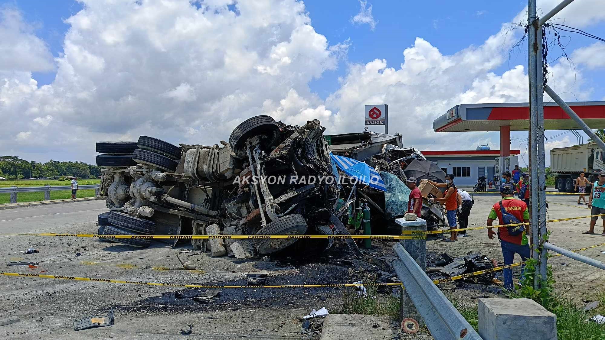 2 patay, 1 pilason sang nagbungguanay ang mixer truck kag wing van sa Leganes