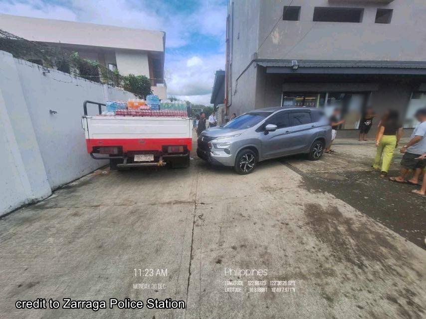 Elf truck nga may karga nga softdrinks naglamsot ang preno kag nakabunggo sa pader sa Zarraga