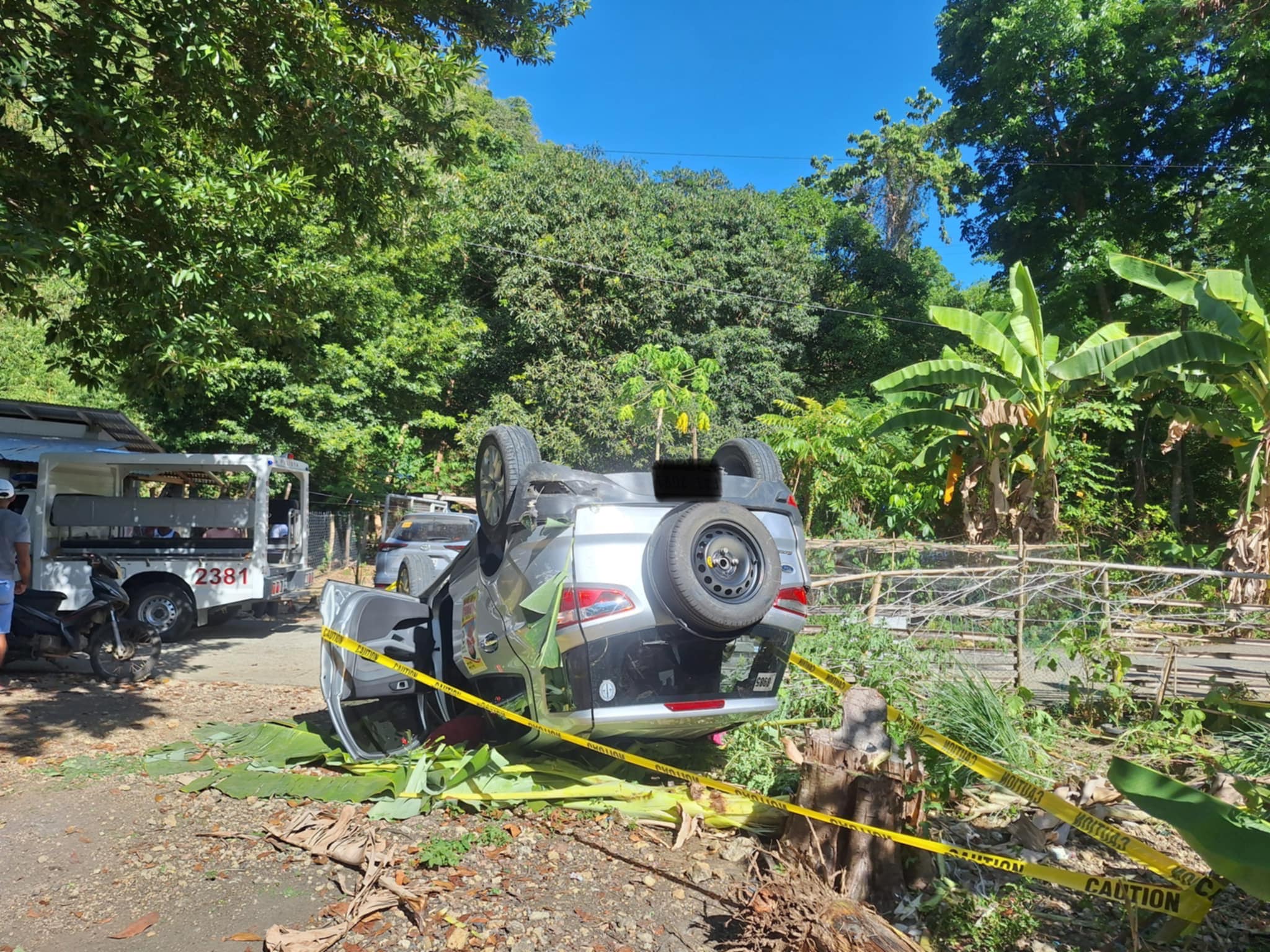 Salakyan sang kandidato sa pagka-SB member sa Buenavista, Guimaras nagkaya sa higad sang dalan sang nakabunggo sa puno sang kahoy