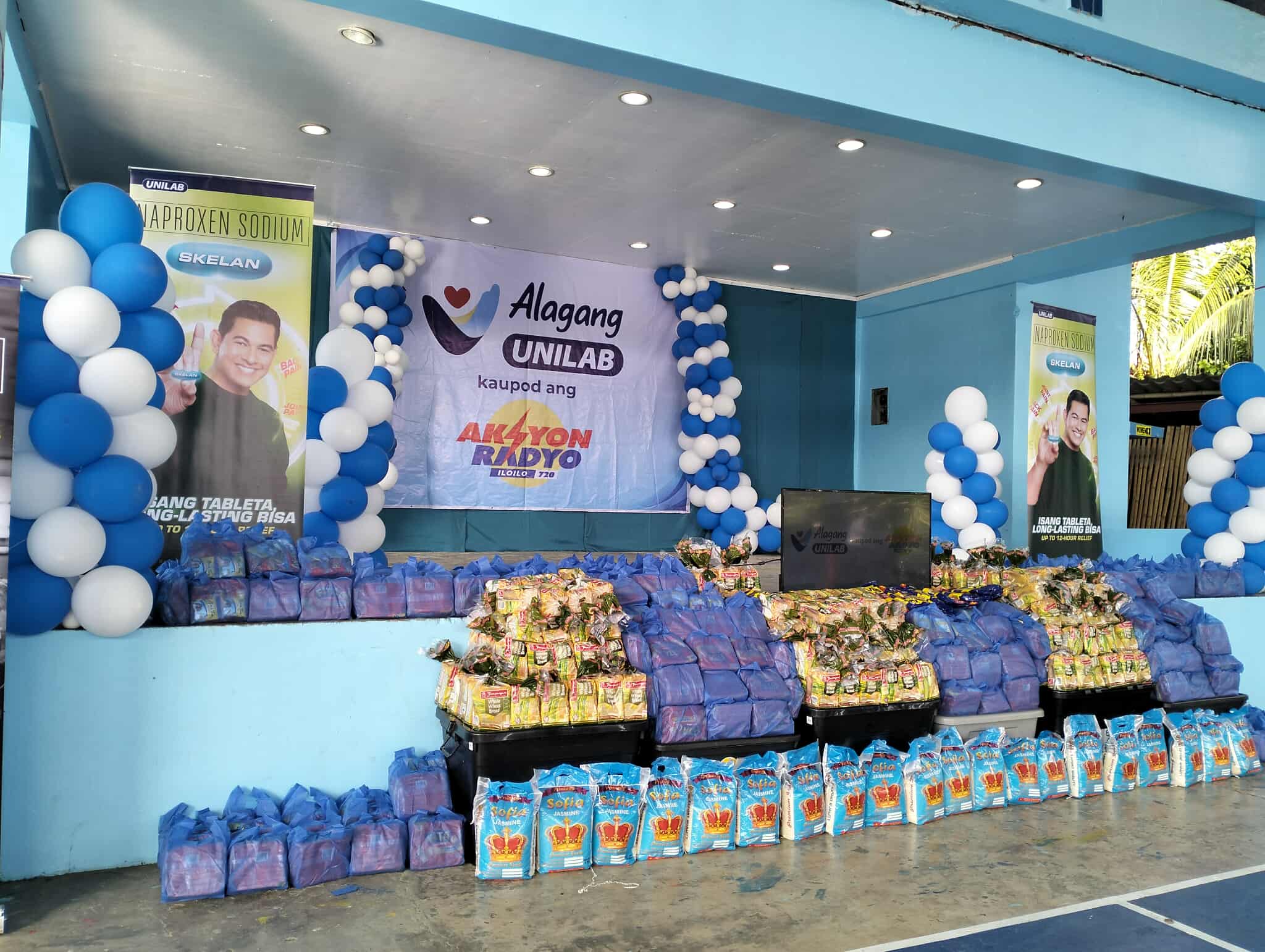 400 ka senior citizens nabenipisyuhan sa Alagang Unilab kaupod ang Aksyon Radyo Iloilo sa Tabuc Suba, Jaro
