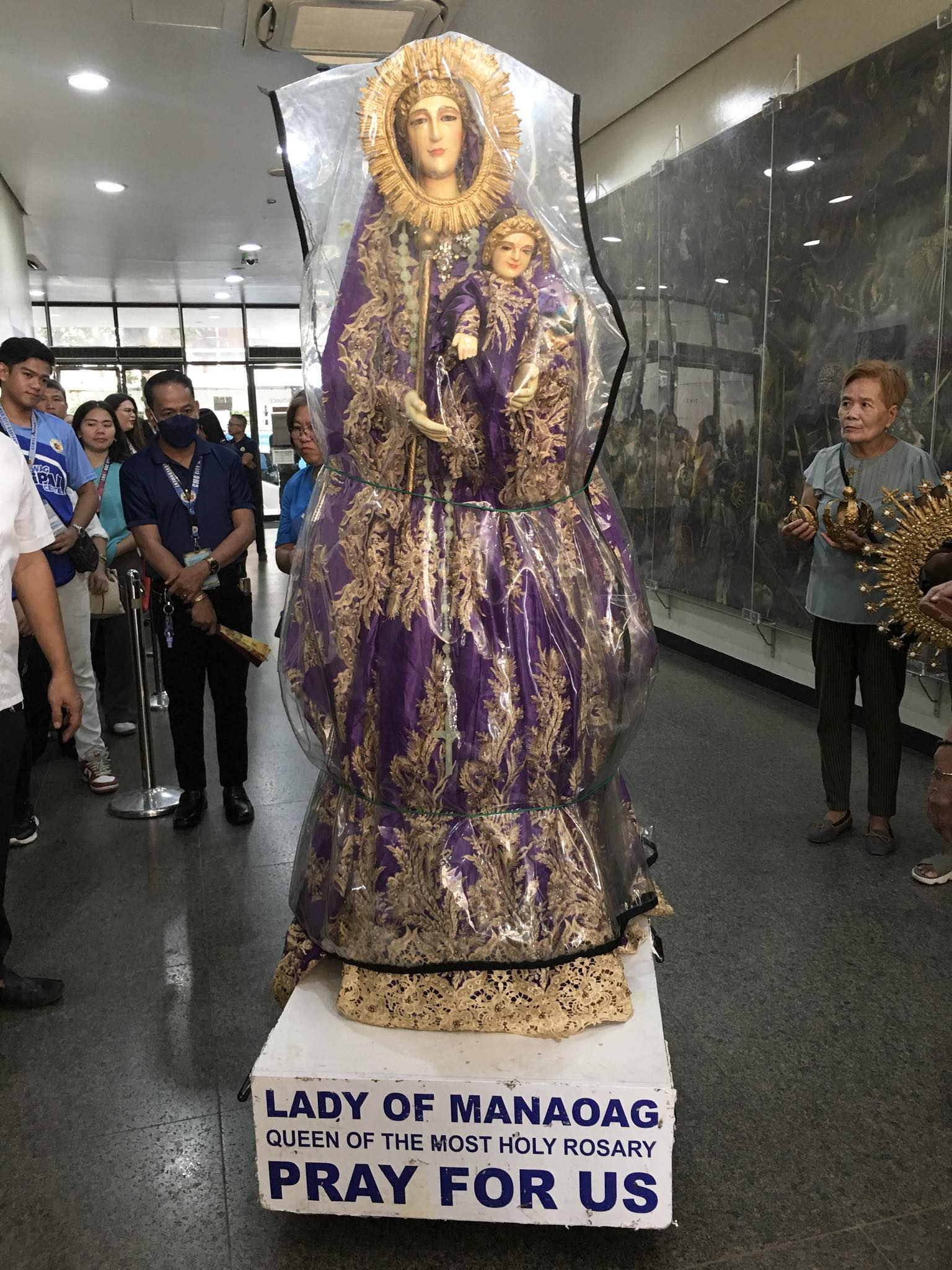 Replica sang Our Lady of Manaoag halin sa Pangasinan gindala sa Iloilo City para sa 3-day replica installation