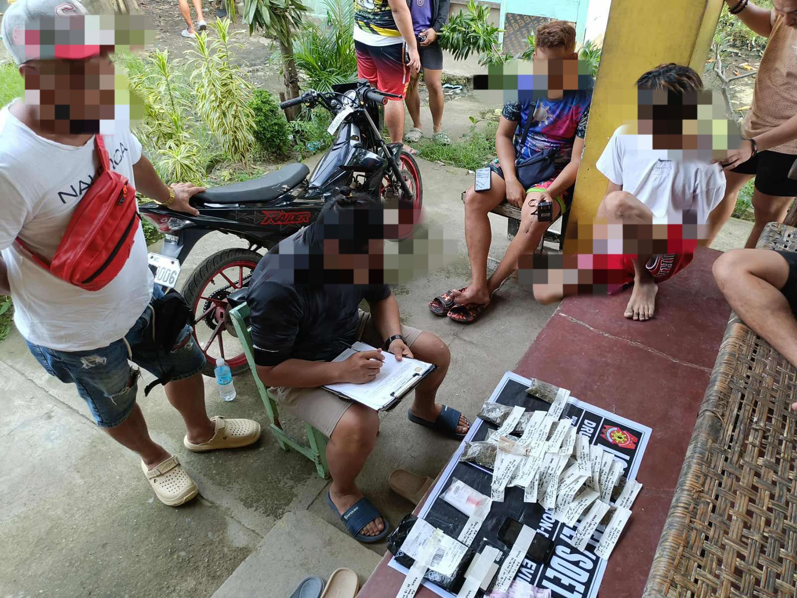 Construction worker nakuhaan sang marijuana sa buy bust operation sa Molo