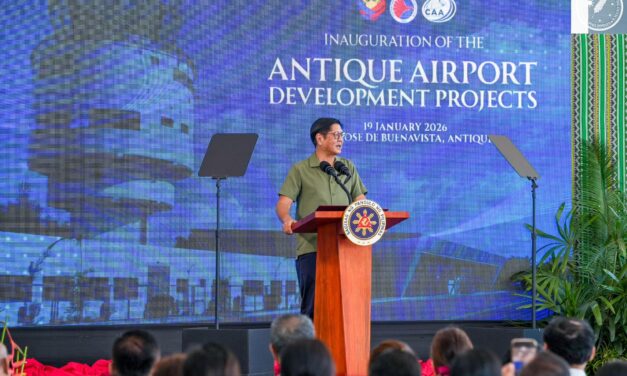 PASSENGER TERMINAL BUILDING SA ANTIQUE AIRPORT GIN-INAGURAHAN NI PRESIDENT FERDINAND MARCOS JR.