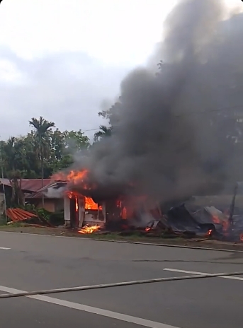 Furniture shop sa Pototan gintupok sang kalayo