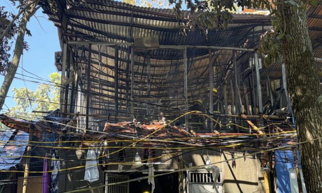 2 ka balay nasunog sa Zone 3 Baldoza, La Paz