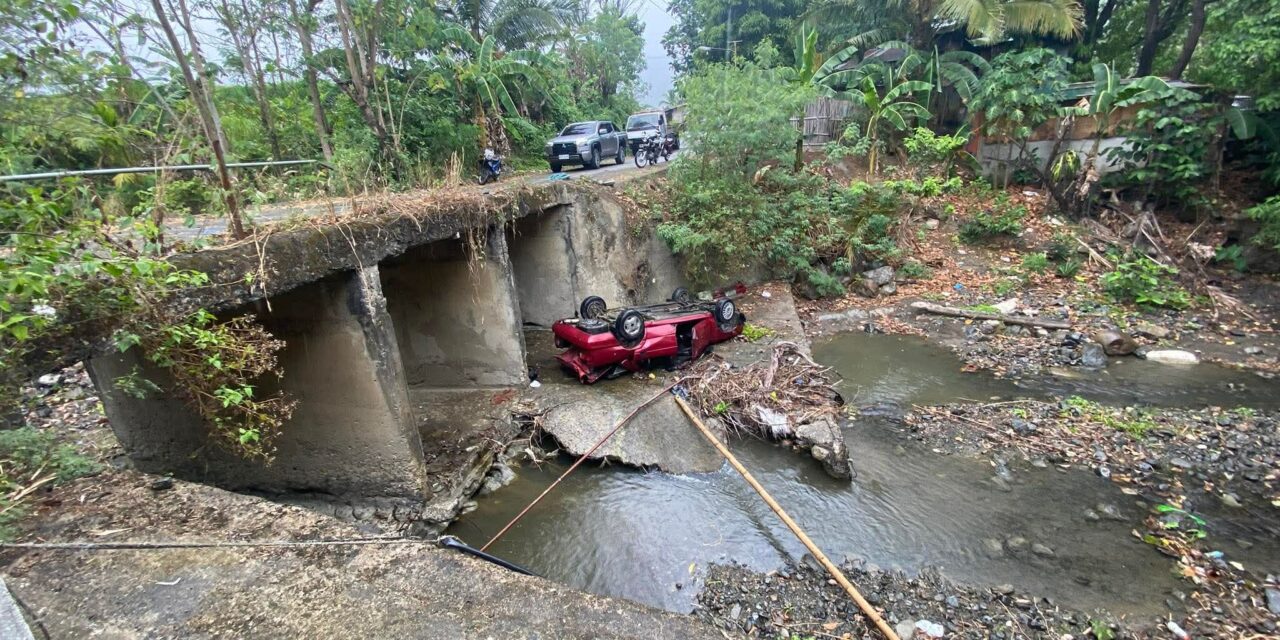 Awto nahulog sa suba sa Igbaras; mga sakay nakaluwas