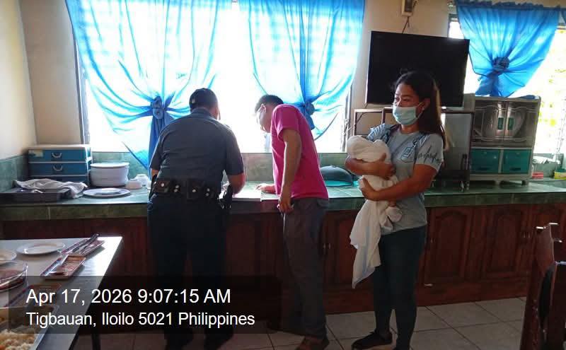 Lapsag ginbilin sa kilid sang simbahan sa Tigbauan; bag nga may sulod nga diaper, gatas kag gamit nakita sa kilid sang bata