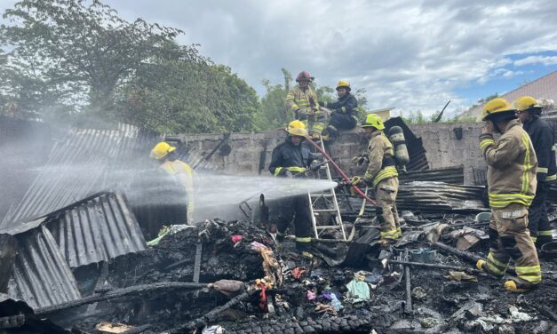 2 ka balay, kamalig nasunog sa Arevalo; palupok nga naka-stock sa kamalig ginalantaw nga ginhalinan sang kalayo