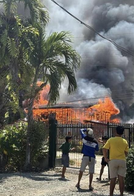 Balay sa Barotac Nuevo nasunog
