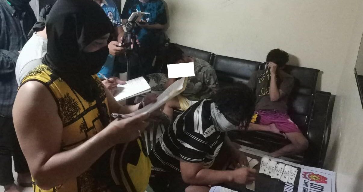 Mag-utod nga nagabuligay sa pagbaligya sang illegal nga druga nadakpan sa drug buy bust operation sa Tacas, Jaro